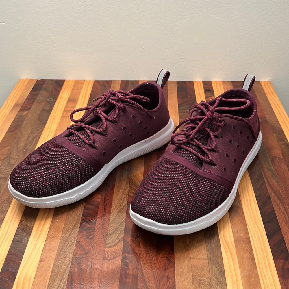 Under Armour Sneakers - Size 7.5 - Maroon